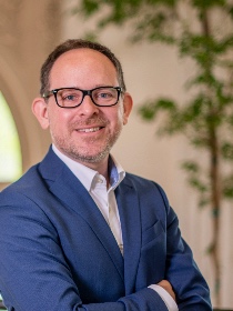 Prof. Andreja Zwitter headshot